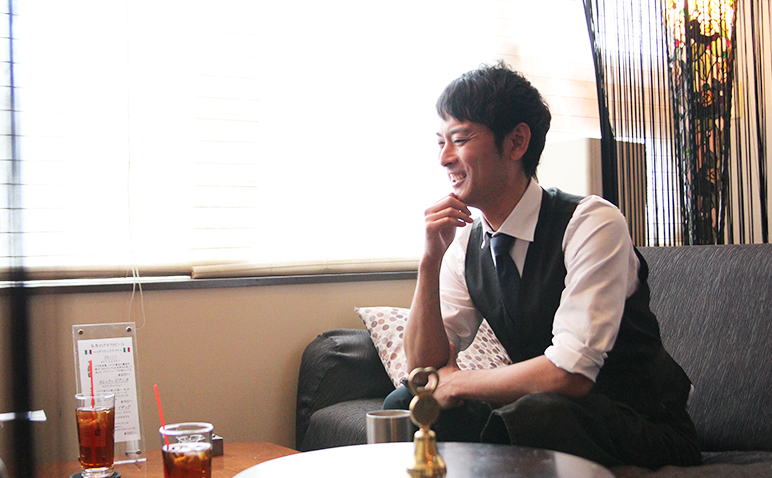 ご飯でも行きませんか シャイな男が行動する瞬間 天真爛漫な男 バーテンダー 坊野昂太郎 木曜インタビュー ただしイケメンに限る Vol 4 恋愛 占いのココロニプロロ