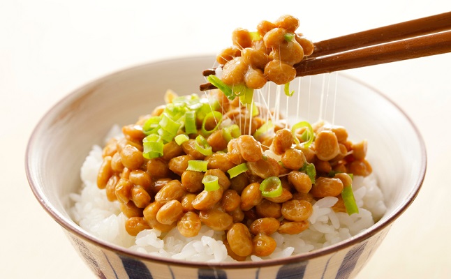 7月10日は「納豆の日」！美肌作りにいいのは大粒・小粒・ひきわり…どれ？