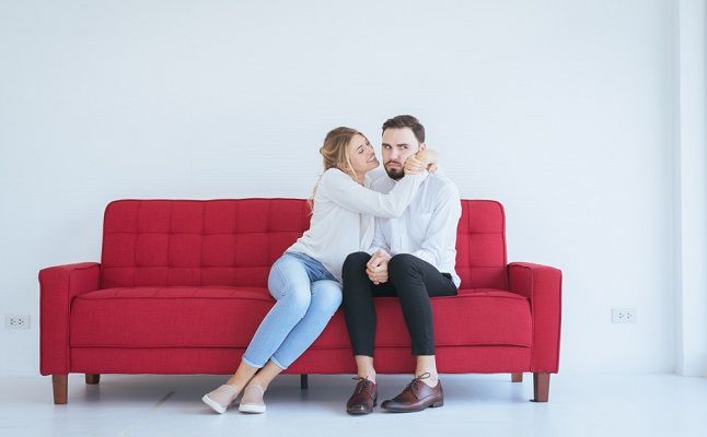 「必死すぎて怖い」女性の結婚願望に対する男性の本音！対処法は？