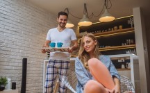 部屋でわかる「彼の本性」の見抜き方！モノが多い男は優柔不断？
