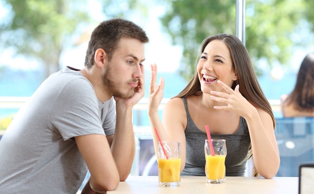 男性が「結婚は無理」と思った女性の言動は？価値観を受け入れない、否定的