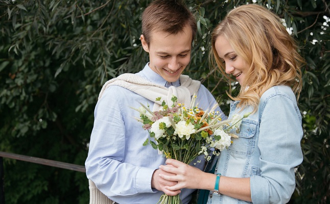 「お姫さま扱い」してくれる男性の特徴4つ！付き合うと大事にされ、幸せ